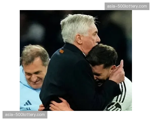 战术板：解析安切洛蒂三月频繁使用的“巴尔韦德右后卫”新阵