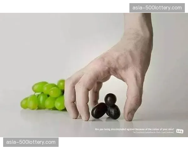 “反歧视”运动的内容输出：欧洲足球如何将平等信息融入全球播出的公益广告